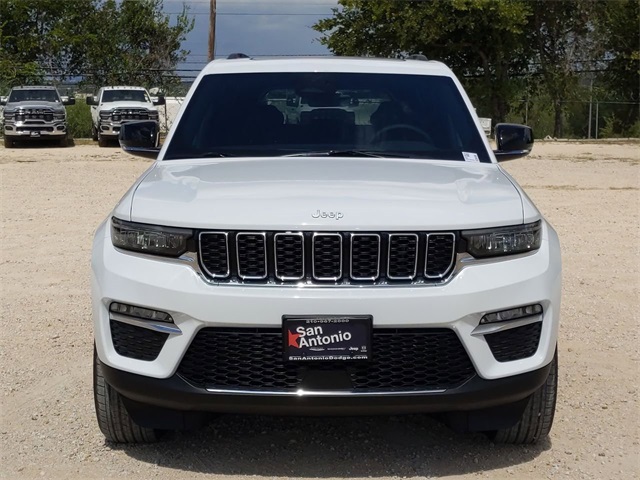 2025 Jeep Grand Cherokee Limited photo 3