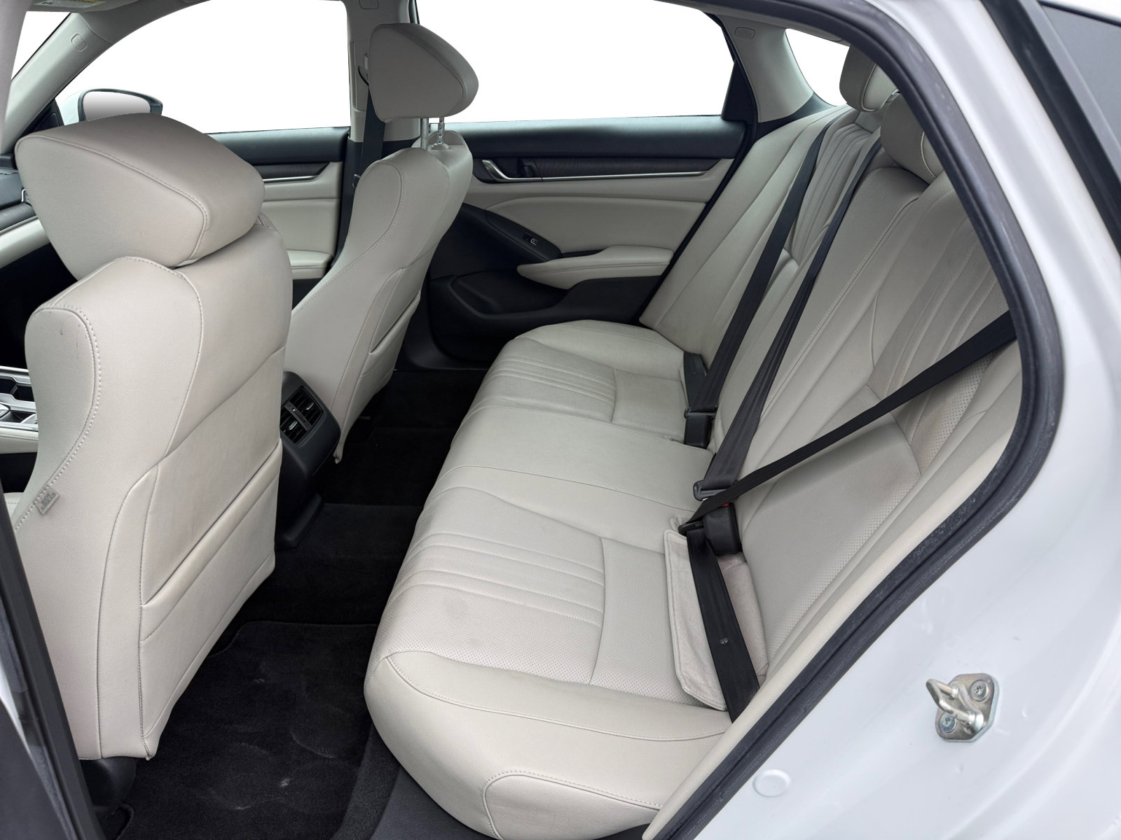 2019 Honda Accord EX-L 2.0T photo 16