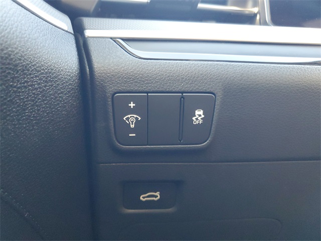 2025 Kia K5 LXS photo 21