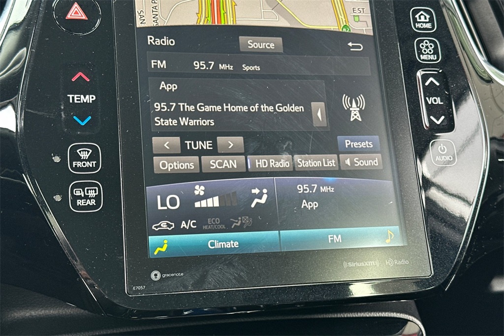 2020 Toyota Prius Prime XLE photo 18