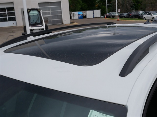 2025 Volkswagen Atlas Peak Edition SE photo 4