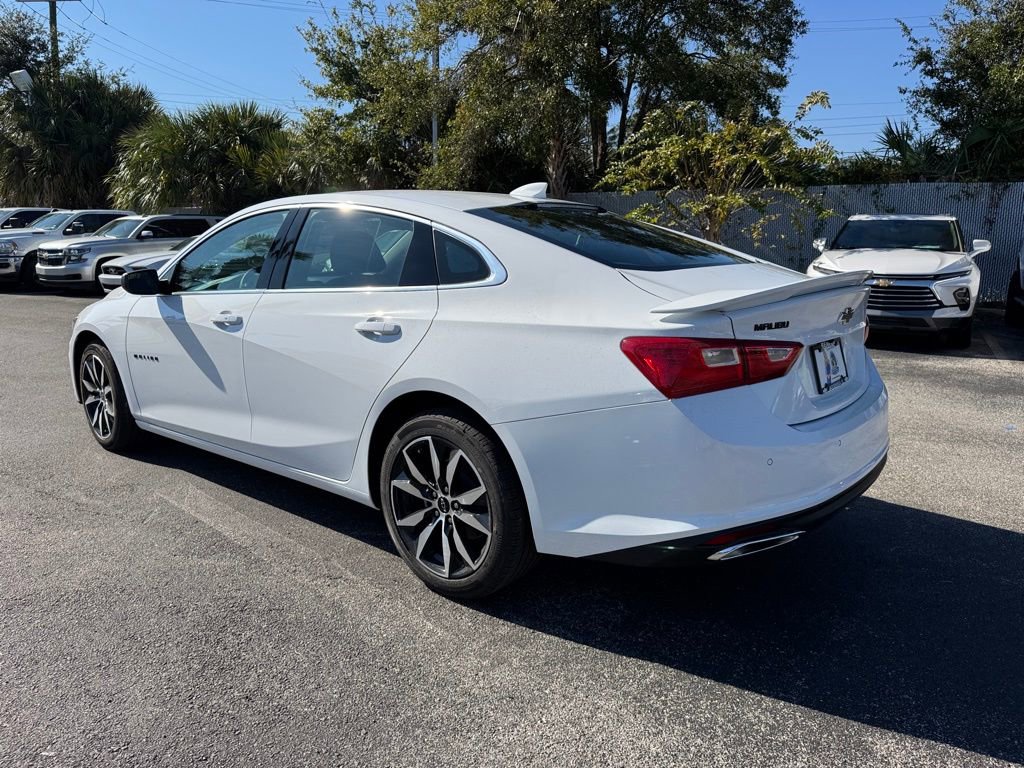 2025 Chevrolet Malibu RS photo 4