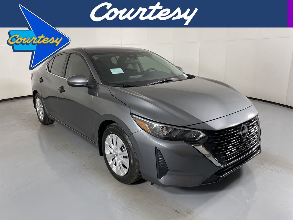 2025 Nissan Sentra S's photo