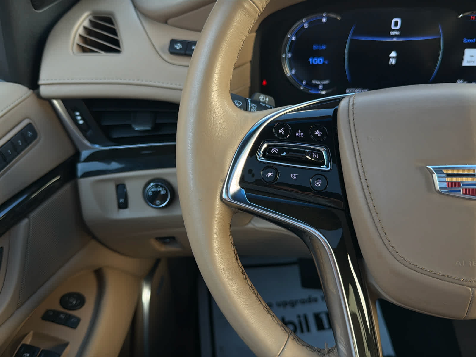2018 Cadillac Escalade Platinum photo 25
