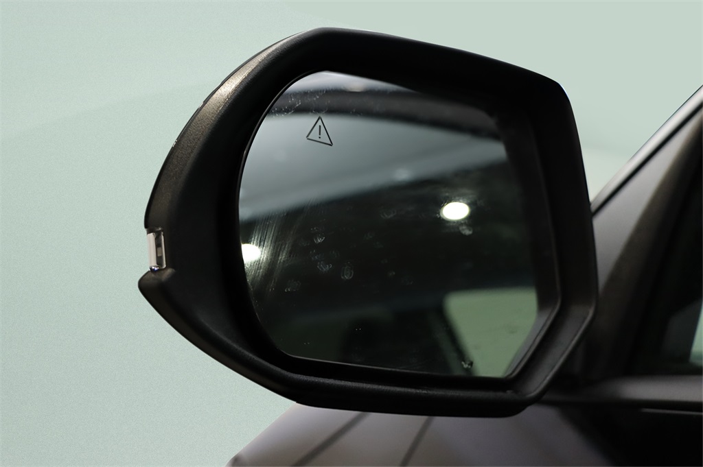 2025 Hyundai Ioniq 5 SE photo 5