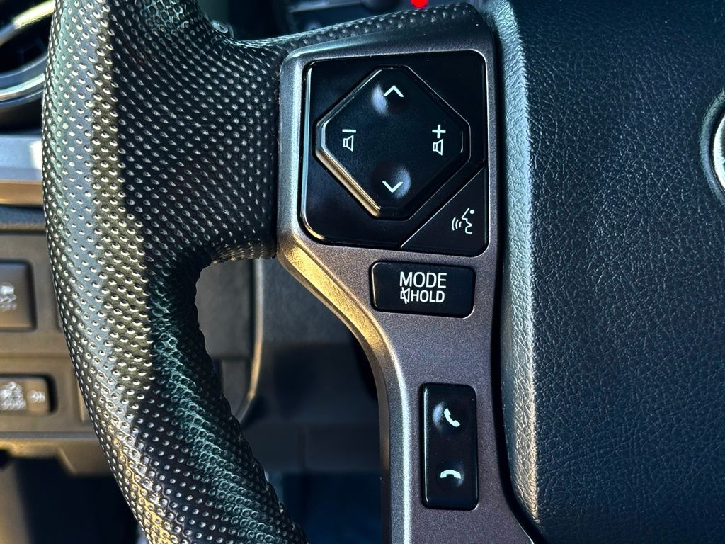 2022 Toyota Tacoma TRD Sport V6 photo 12