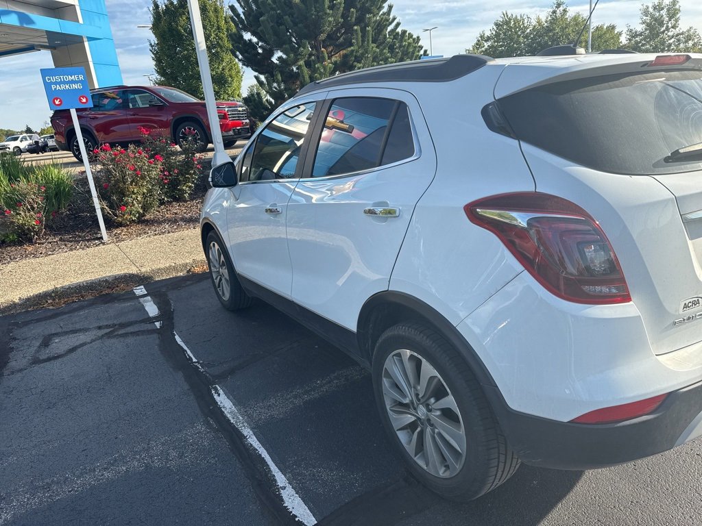 2017 Buick Encore Essence photo 3