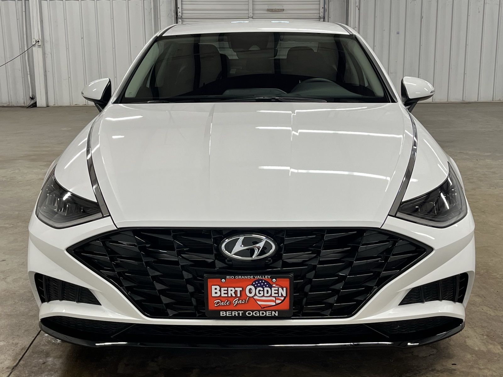 2023 Hyundai Sonata SEL photo 2