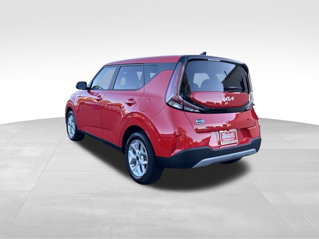 2025 Kia Soul LX photo 4