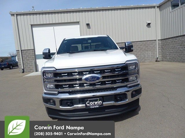2025 Ford F-350 Lariat photo 8