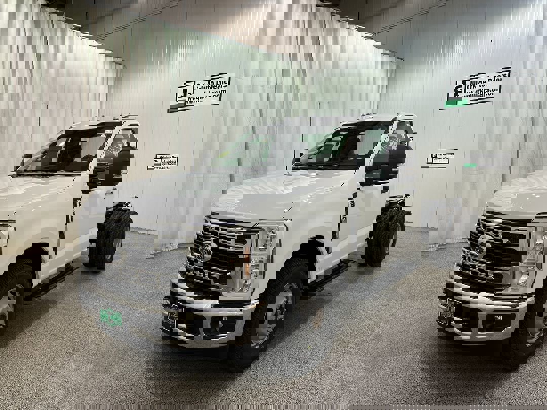 2025 Ford F-350 XL photo 4