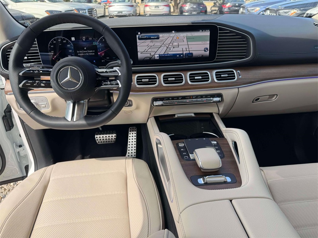 2026 Mercedes Benz GLS 450 4MATIC photo 6