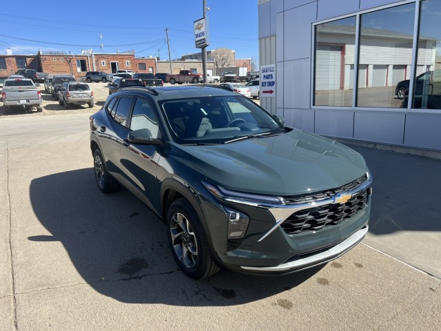 2025 Chevrolet Trax LT's photo