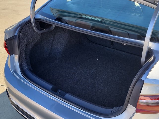 2024 Volkswagen Jetta 1.5T SE photo 4