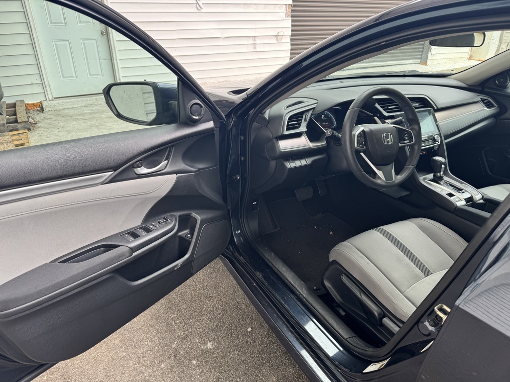2017 Honda Civic EX-T photo 4
