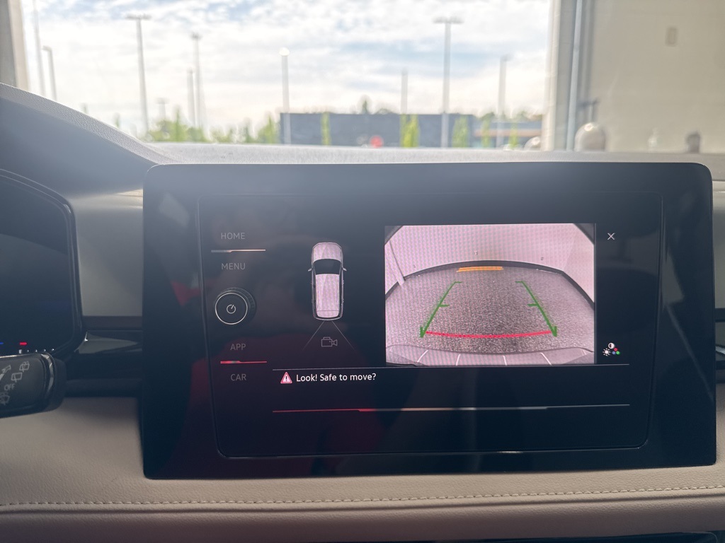 2025 Volkswagen Taos S photo 16