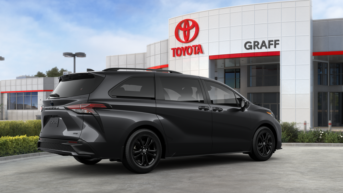 2025 Toyota Sienna XSE photo 10