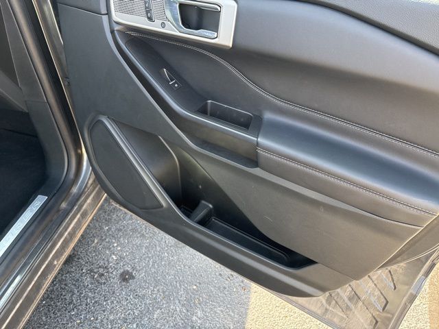 2020 Ford Explorer Limited photo 11