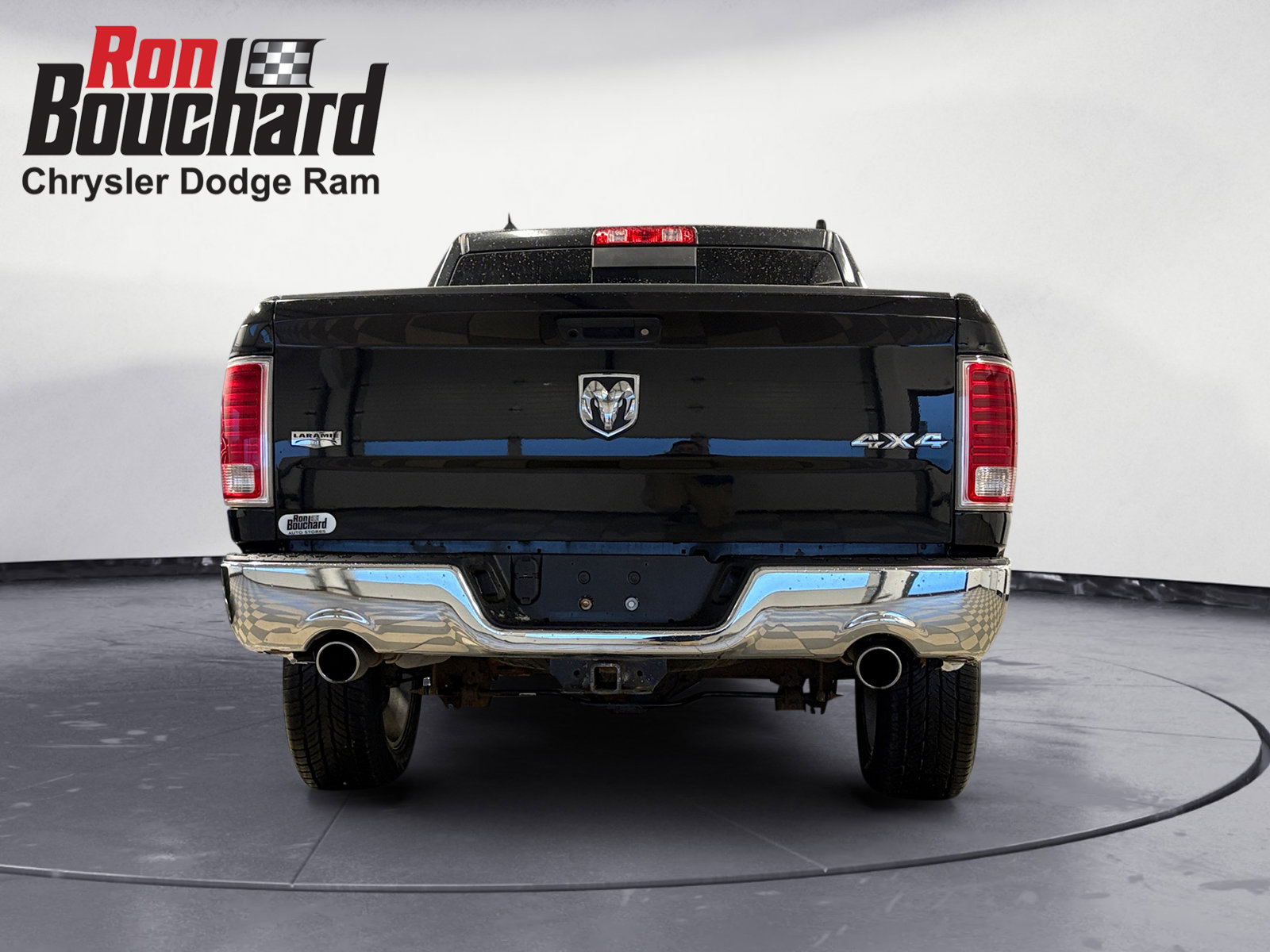 2017 Ram 1500 Laramie photo 3