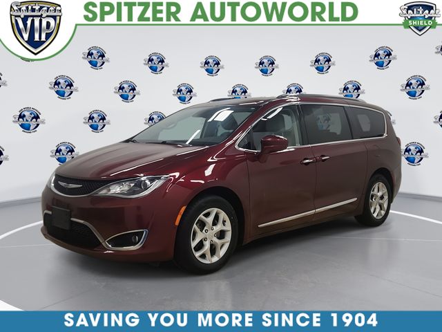 2020 Chrysler Pacifica Touring L Plus's photo