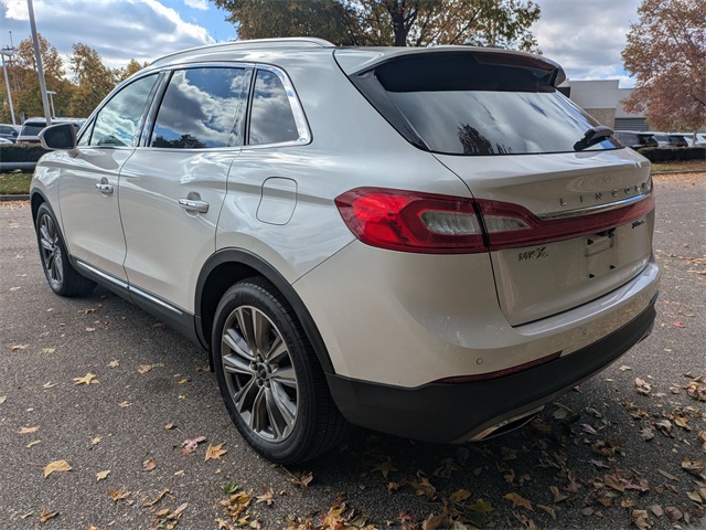 2018 Lincoln MKX Reserve photo 3