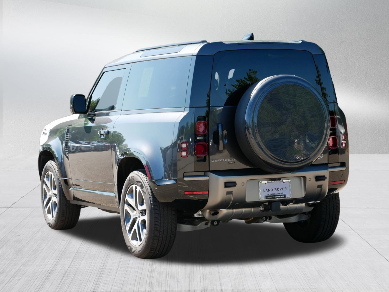 2022 Land Rover Defender X-Dynamic S photo 7