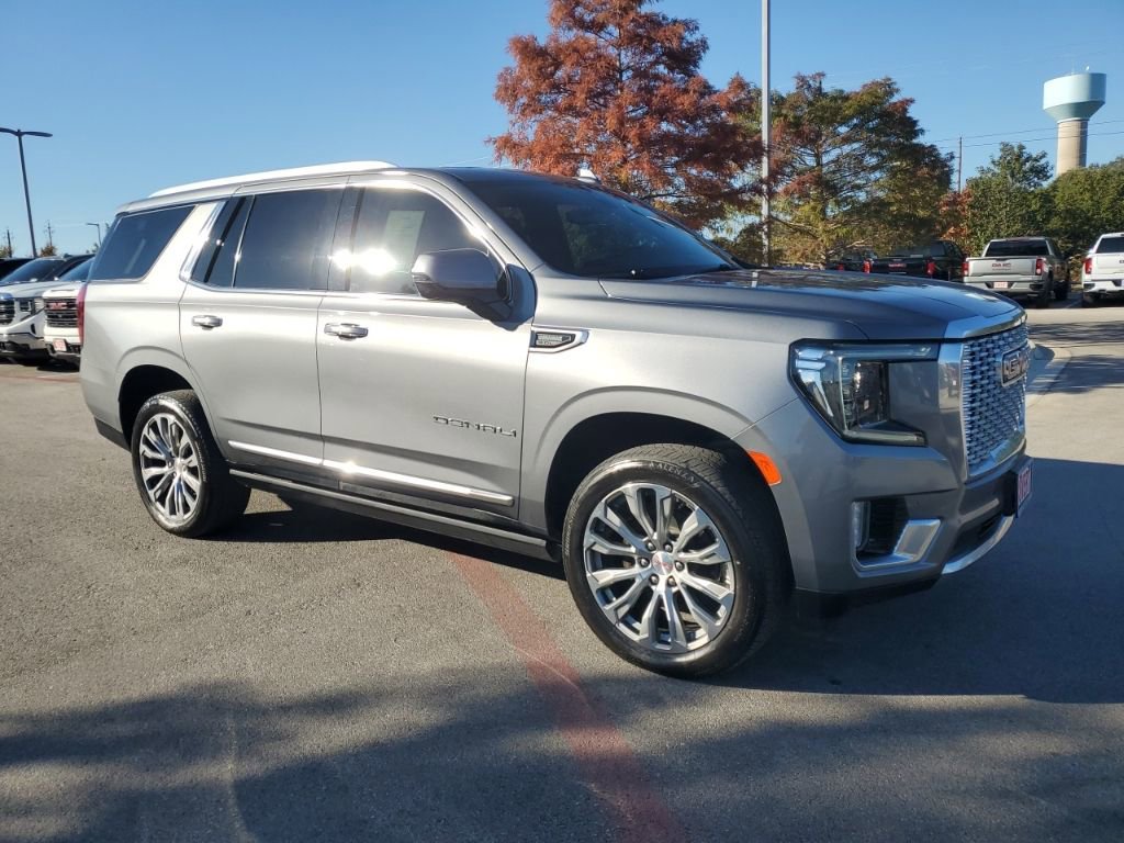 2021 GMC Yukon Denali's photo