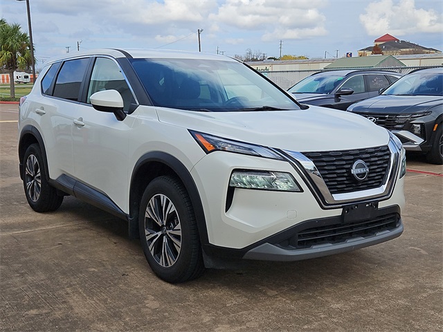 2023 Nissan Rogue SV's photo