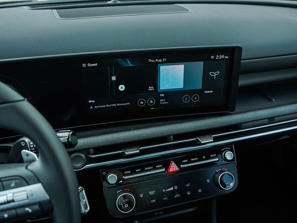 2025 Hyundai Tucson Hybrid SEL Convenience photo 22