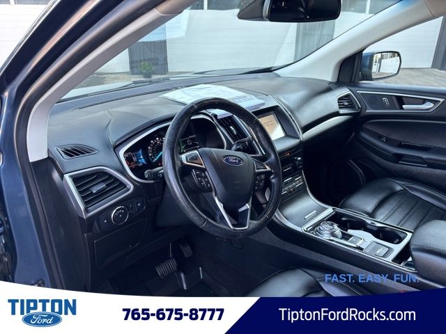 2019 Ford Edge SEL photo 4