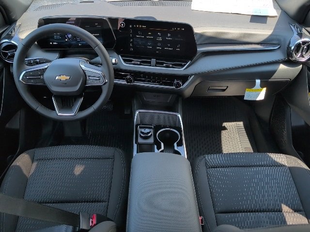 2026 Chevrolet Equinox LT photo 5