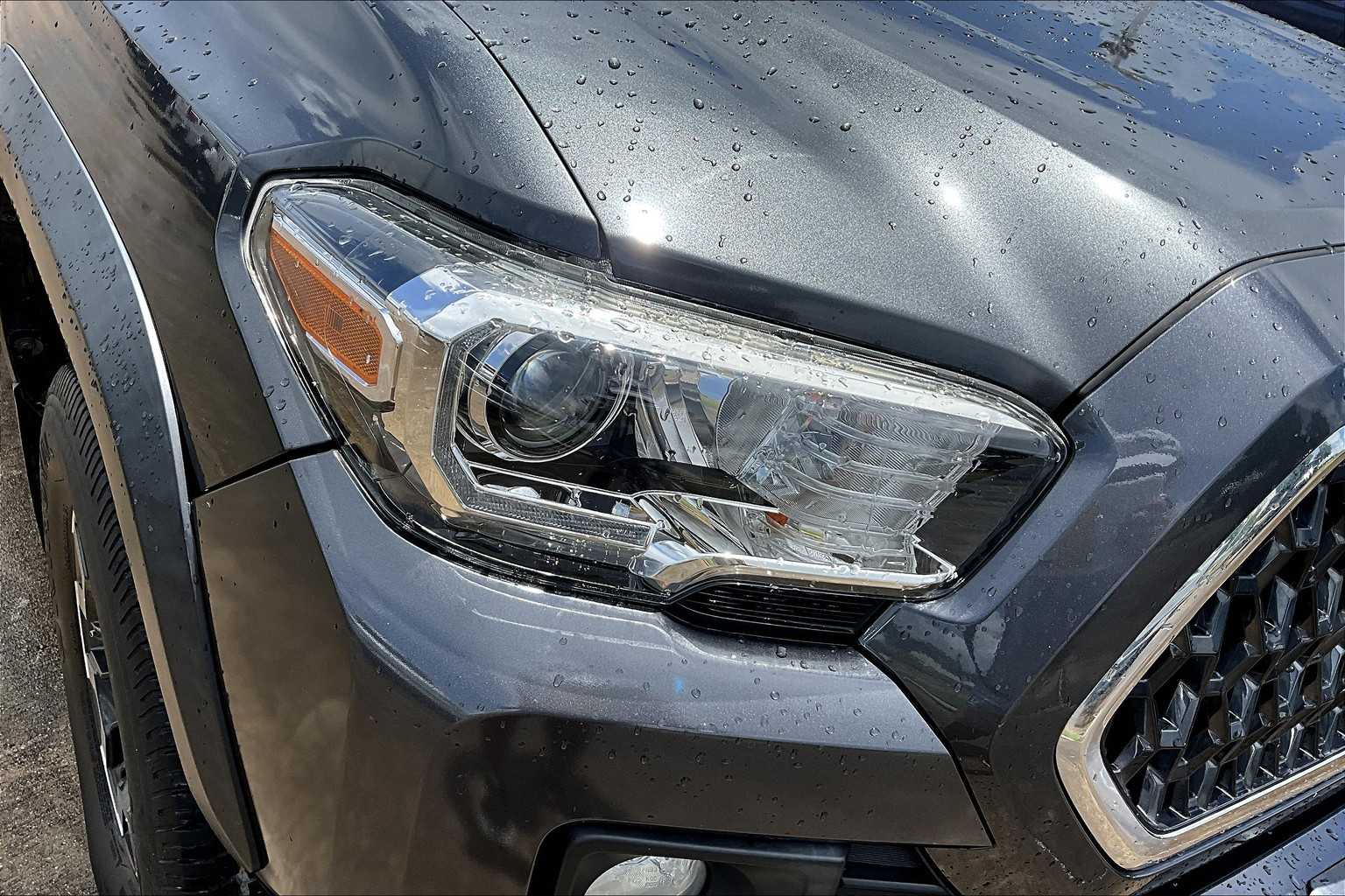 2019 Toyota Tacoma TRD photo 53
