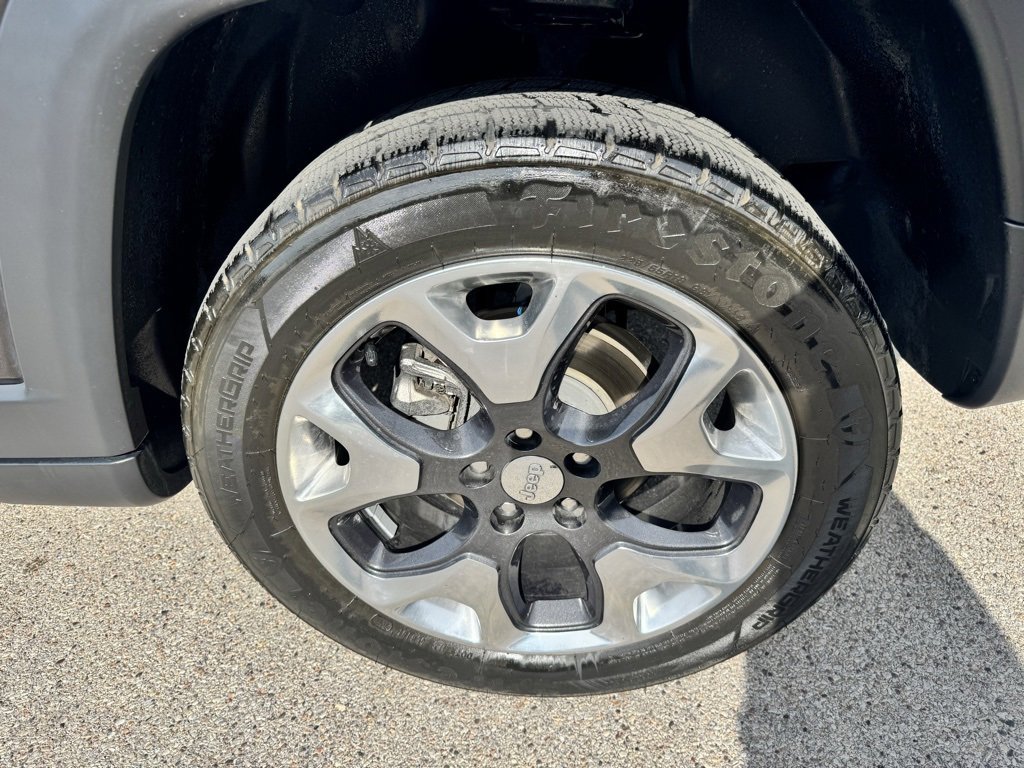 2019 Jeep Compass Limited photo 2