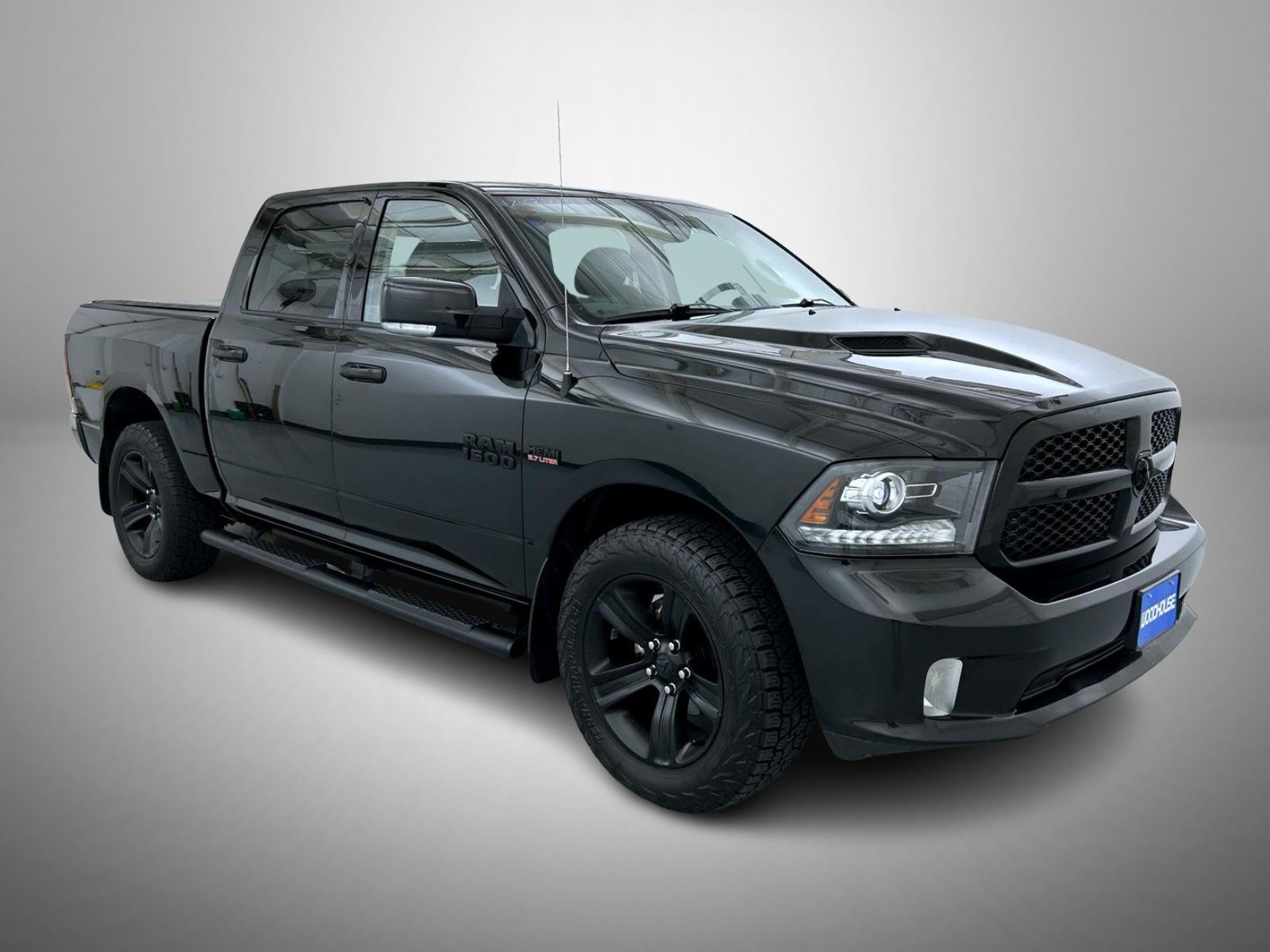 2017 Ram 1500 Sport photo 3