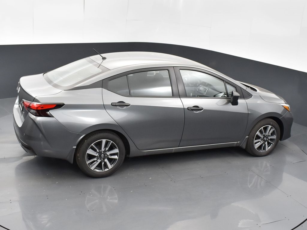2025 Nissan Versa 1.6 S photo 43
