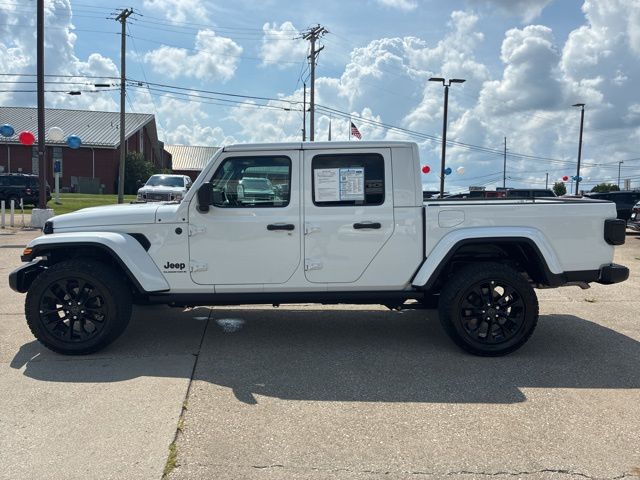 2025 Jeep Gladiator photo 4