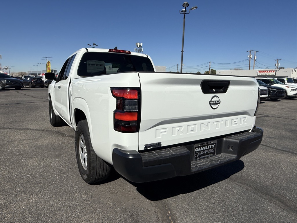 2023 Nissan Frontier S photo 4
