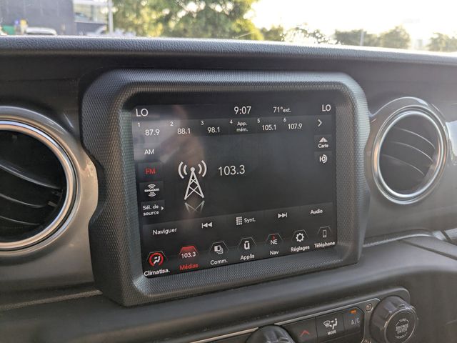 2023 Jeep Gladiator Overland photo 22