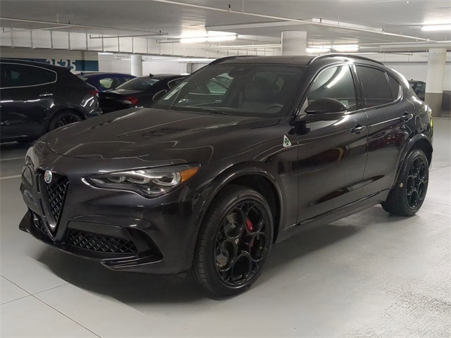 2024 Alfa Romeo Stelvio Quadrifoglio photo 3