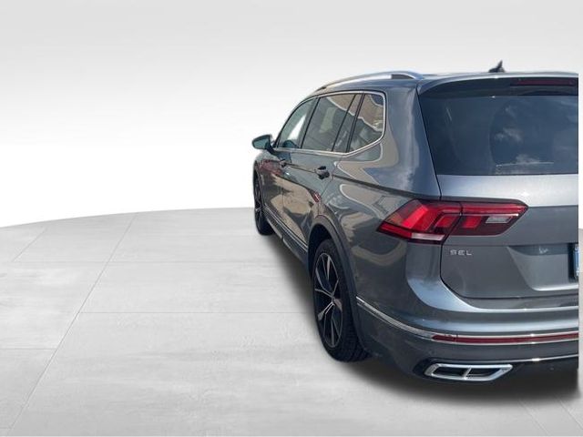 2022 Volkswagen Tiguan SEL Premium R-Line photo 3