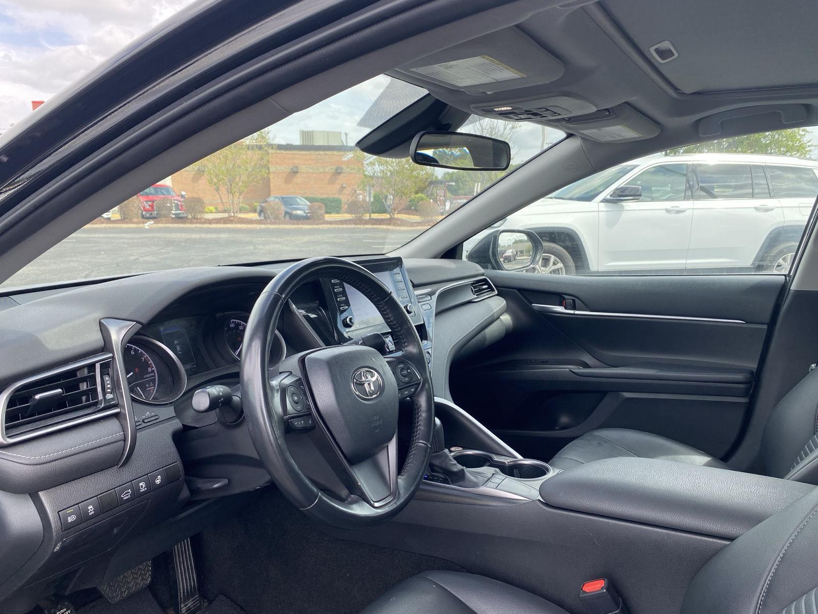 2023 Toyota Camry SE photo 7
