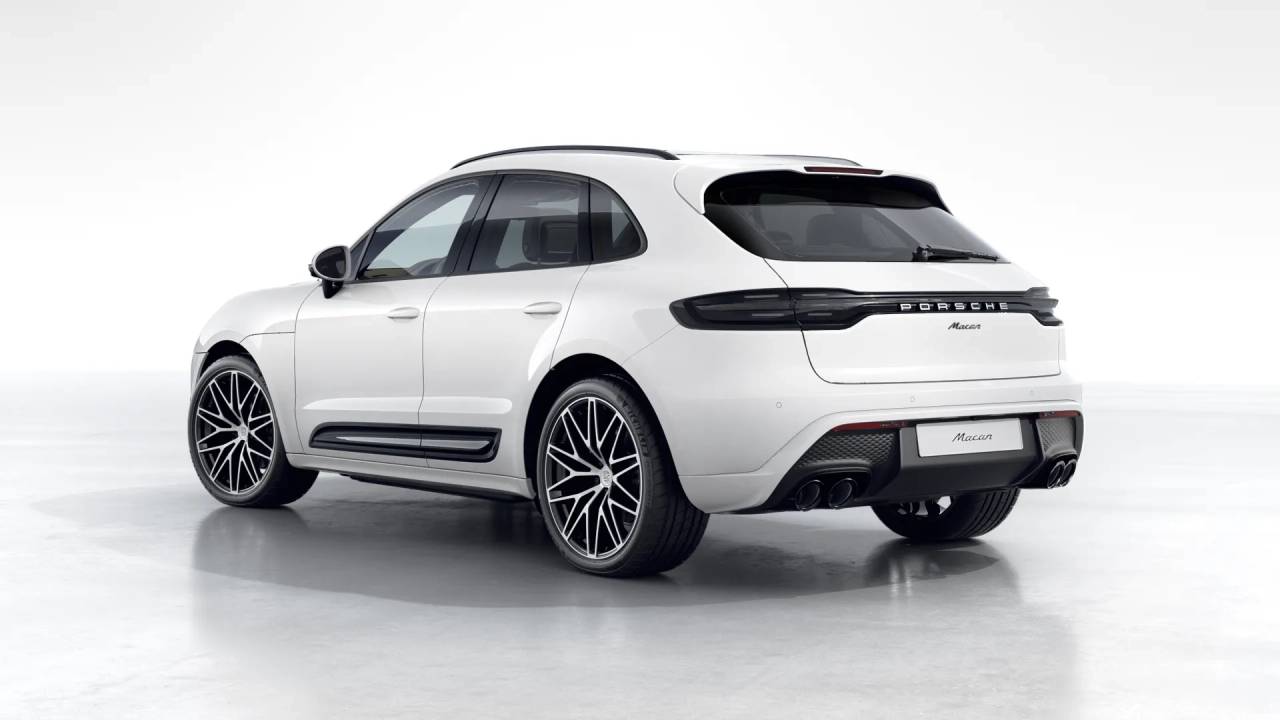 2026 Porsche Macan Base photo 3