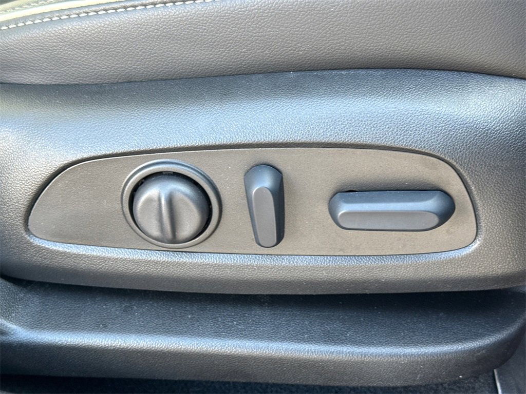 2023 Gmc Acadia Denali photo 38