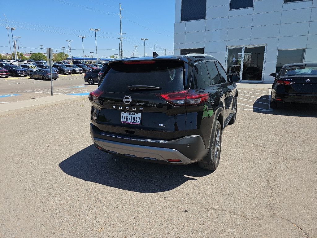 2023 Nissan Rogue SL photo 18
