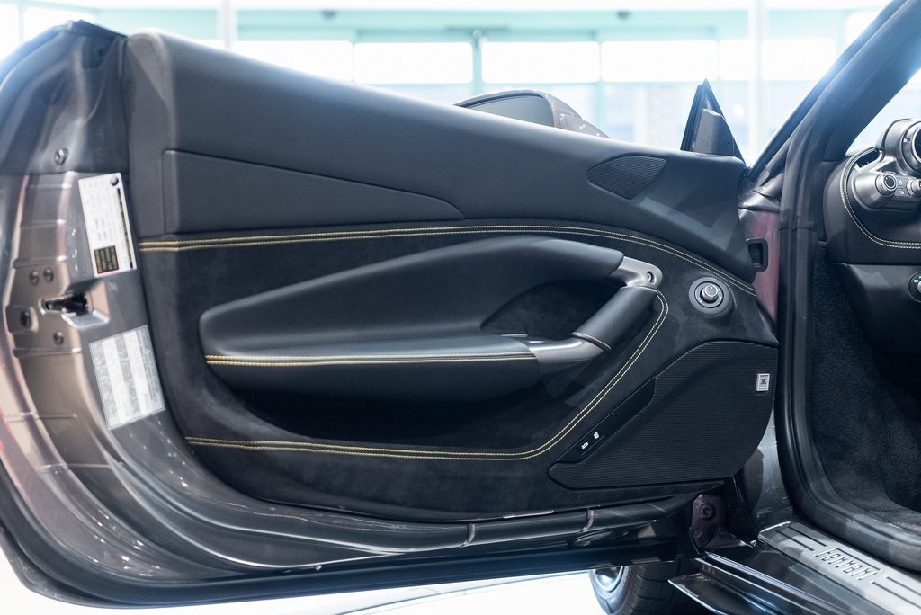 2022 Ferrari F8 Spider Base photo 22