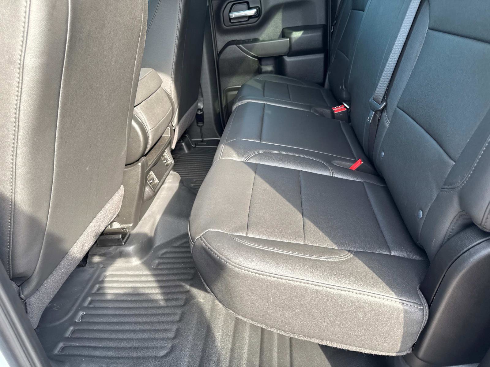2025 Chevrolet Silverado 1500 photo 10