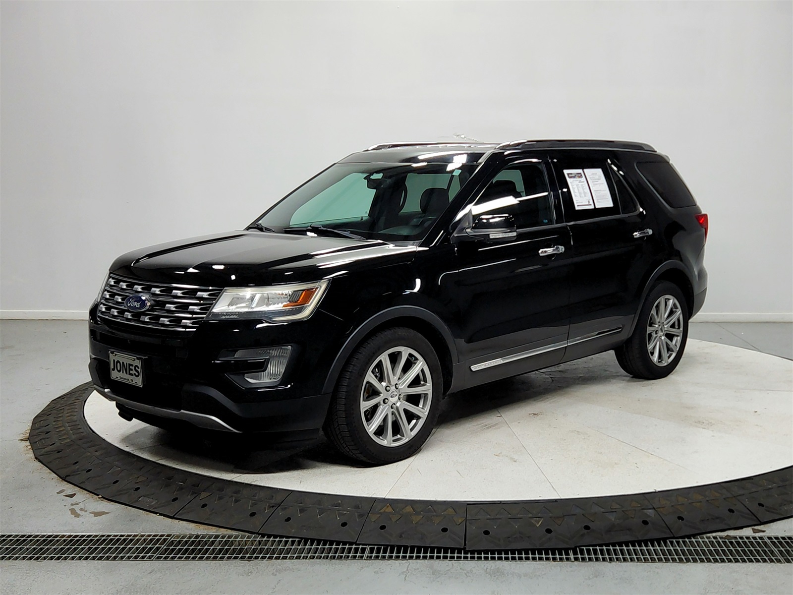 2017 Ford Explorer Limited photo 3