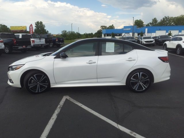 2023 Nissan Sentra SR photo 3