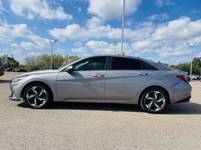 2023 Hyundai Elantra Limited photo 4