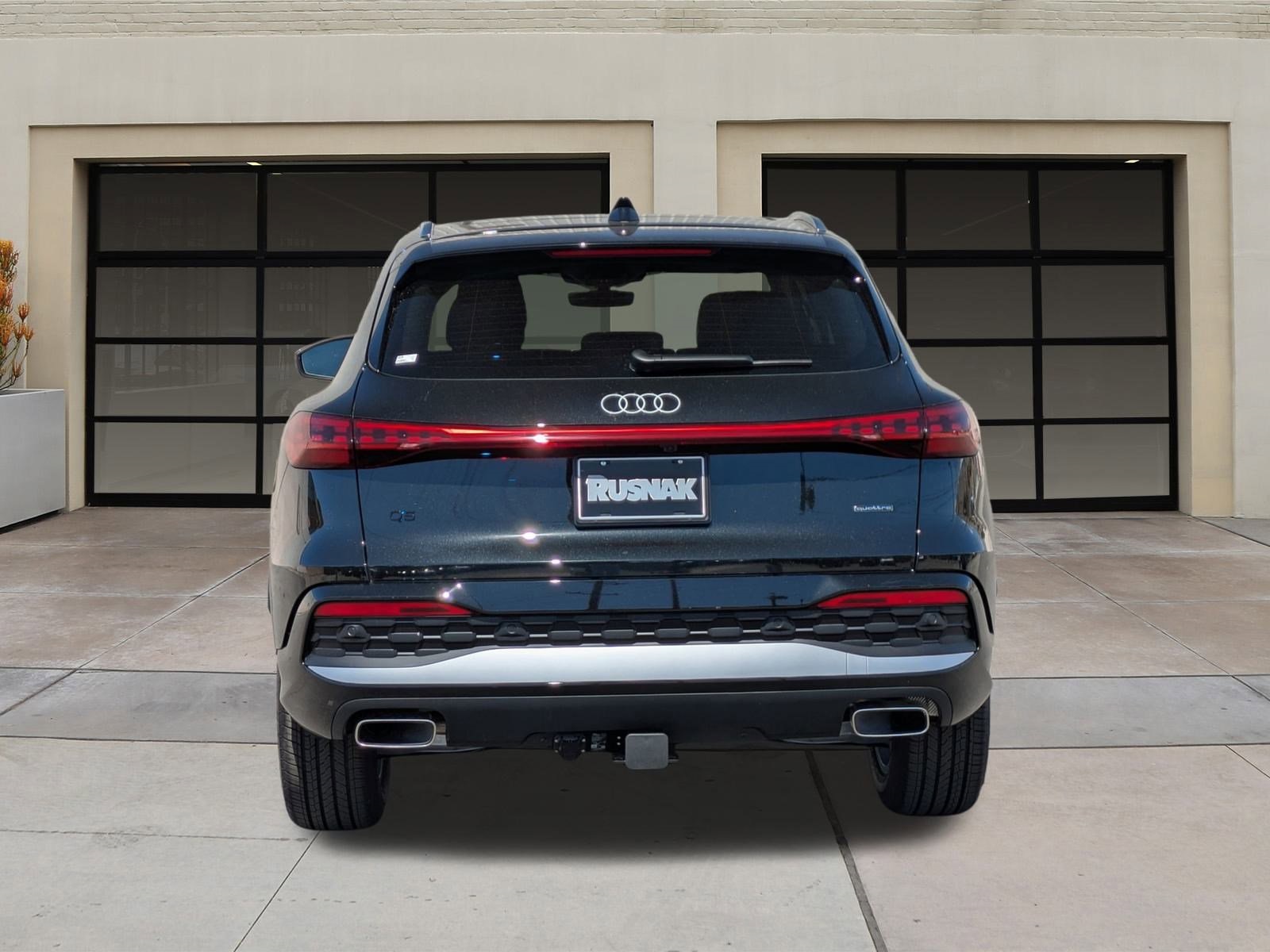 2025 Audi Q5 Premium photo 2